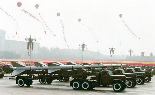 红旗-12阅兵导弹，展现中国国防实力的象征，红旗-12阅兵导弹，中国国防实力的骄傲展示