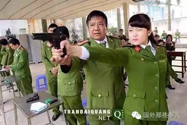 中国女兵在越南施熏，一段跨越国界的传奇故事，中国女兵在越南施熏，跨越国界的传奇友谊