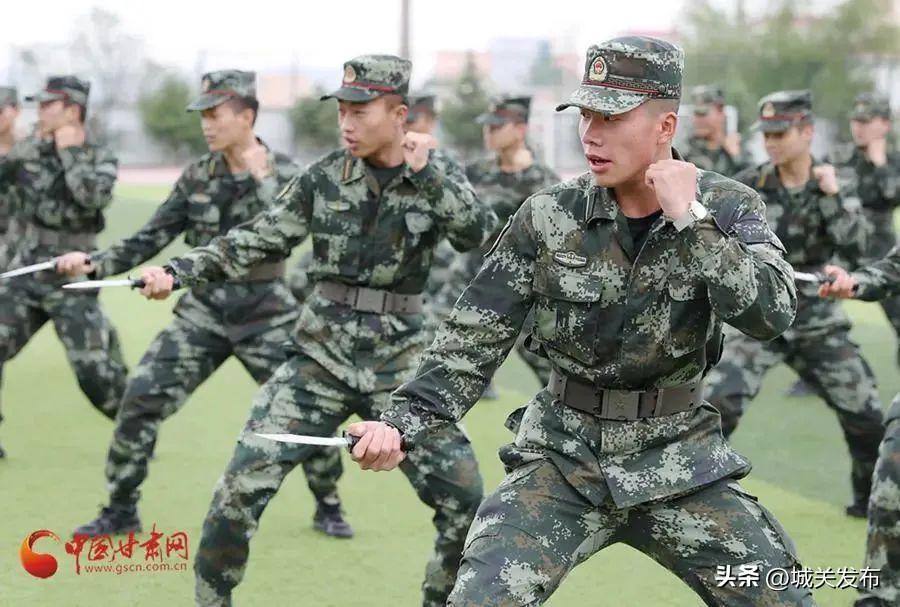 毕业班入伍算毕业吗？——关于学生毕业与入伍问题的探讨，关于学生毕业与入伍问题的探讨，毕业班入伍是否算作毕业？