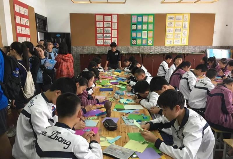 新澳门三中三的魅力与探索，30组免费体验之旅，新澳门三中三的魅力揭秘，30组免费体验之旅探索澳门文化精粹