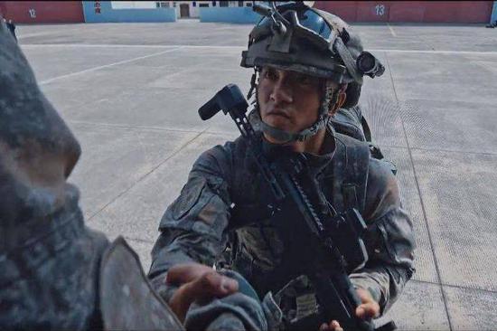 超越界限，蛟龙突击队的挑战之路，蛟龙突击队，挑战界限，无畏前行