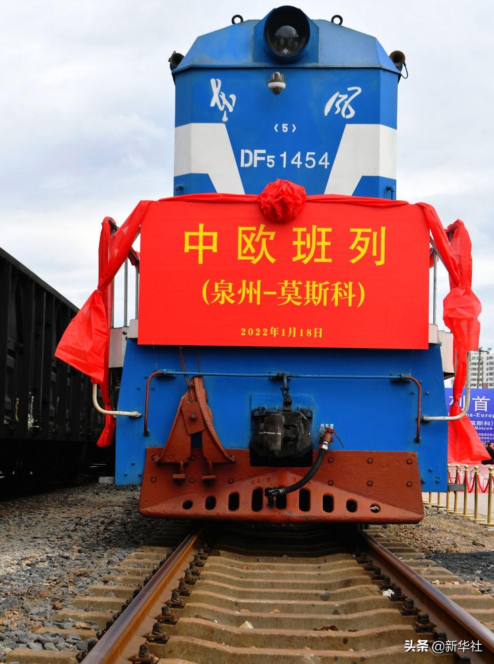 泉州站与泉州东站，城市交通枢纽的双子星，泉州站与泉州东站，城市交通枢纽的双子星闪耀之处
