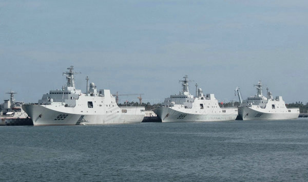 中国海军071舰，新型船坞运输舰的崛起，中国海军新型船坞运输舰071舰的崛起之路
