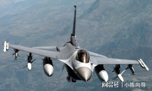T38教练机与F5战斗机区别探究，T38教练机与F5战斗机的性能差异探究