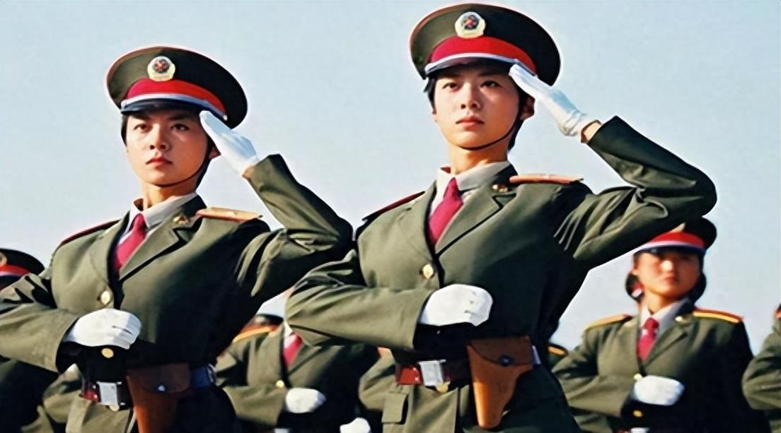 阅兵中的三个代表方阵，展现国家力量与精神的缩影，阅兵中的三个代表方阵，国家力量与精神的完美展现