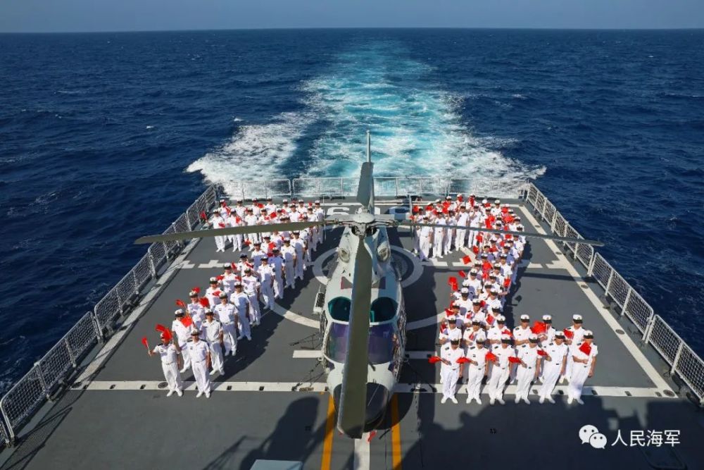 纪念人民海军成立72周年，光荣与梦想同行，纪念人民海军成立72周年，光荣与梦想同行，共铸辉煌历程！