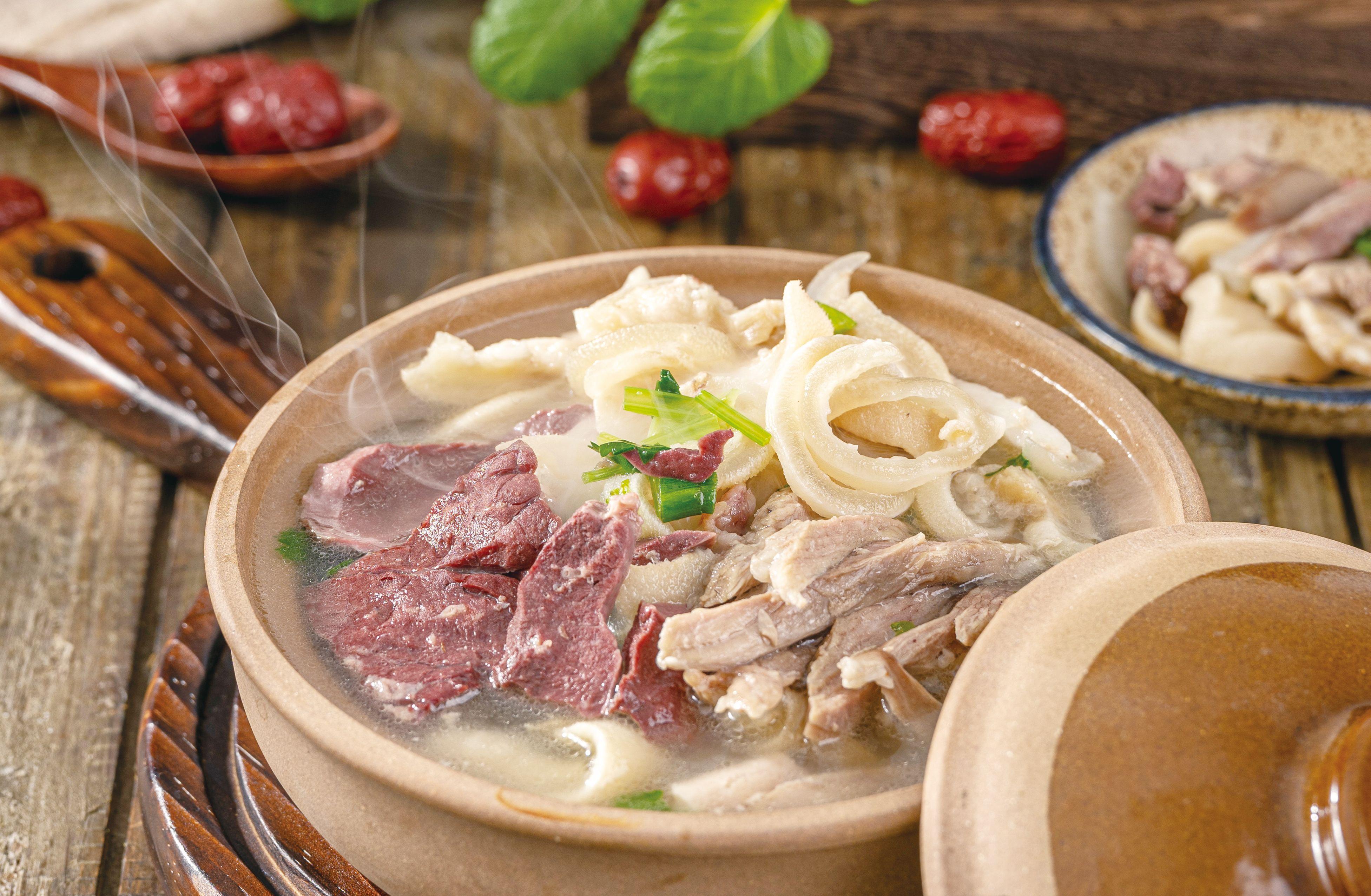 王中王四肖选一肖期期准,揭秘精准预测背后的秘密,揭秘王中王四肖选一肖期期准的精准预测秘密