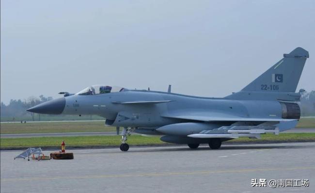 歼一10C战斗机，中国空中力量的璀璨明珠，歼一10C战斗机，中国空中力量的骄傲明珠