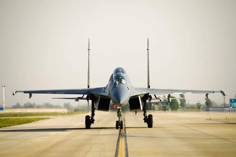 中国空军16架战机的力量与荣耀,中国空军16架战机,力量与荣耀的展现