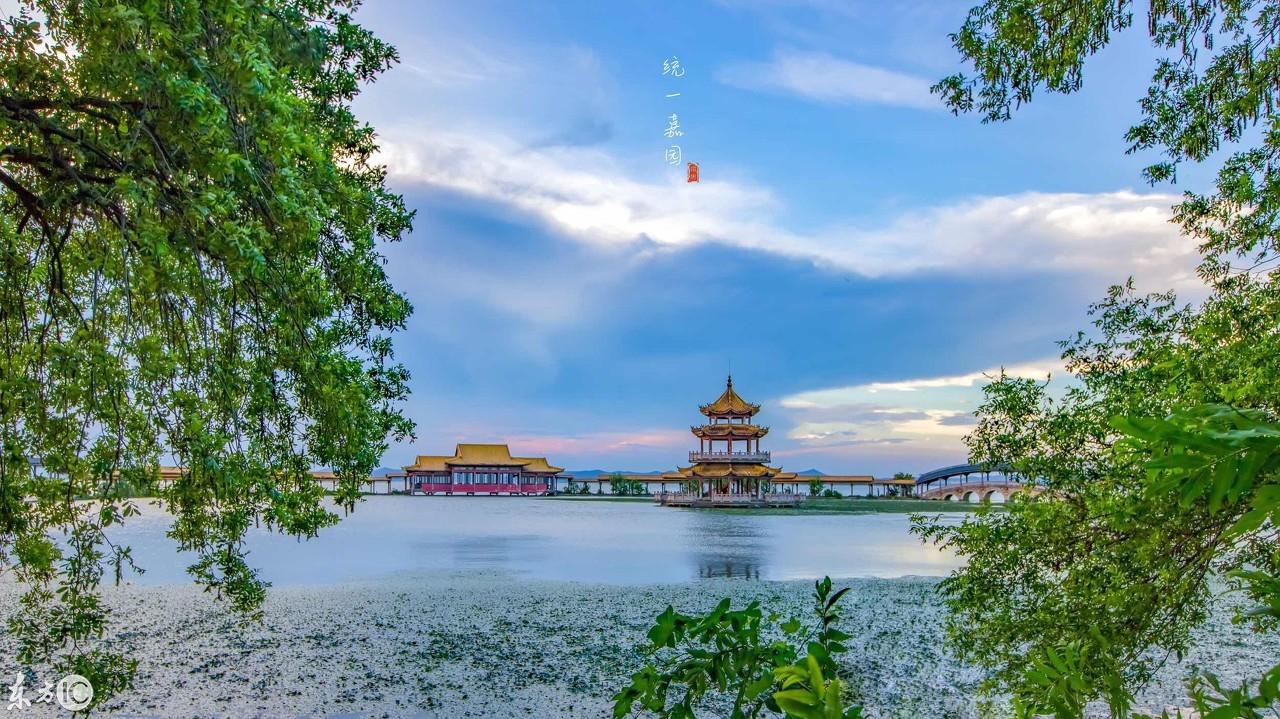 海峡两岸与海峡两岸新闻,共融共生,共创未来,海峡两岸与新闻共融共创未来,携手共生共创辉煌