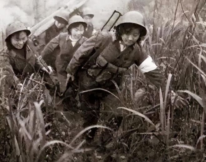 中国女兵在越南战场,英勇无畏,铸就时代传奇,中国女兵在越南战场,英勇铸就时代传奇