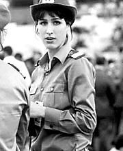 中国女兵的青春与担当,中国女兵的青春担当,热血铸魂,巾帼不让须眉