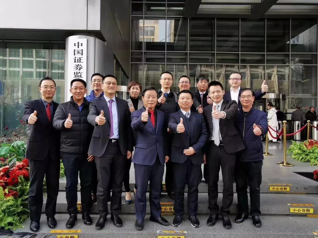 最新新闻事件2020,全球视角下的深度报道,全球视角下的深度报道,最新新闻事件回顾与展望(2020年)