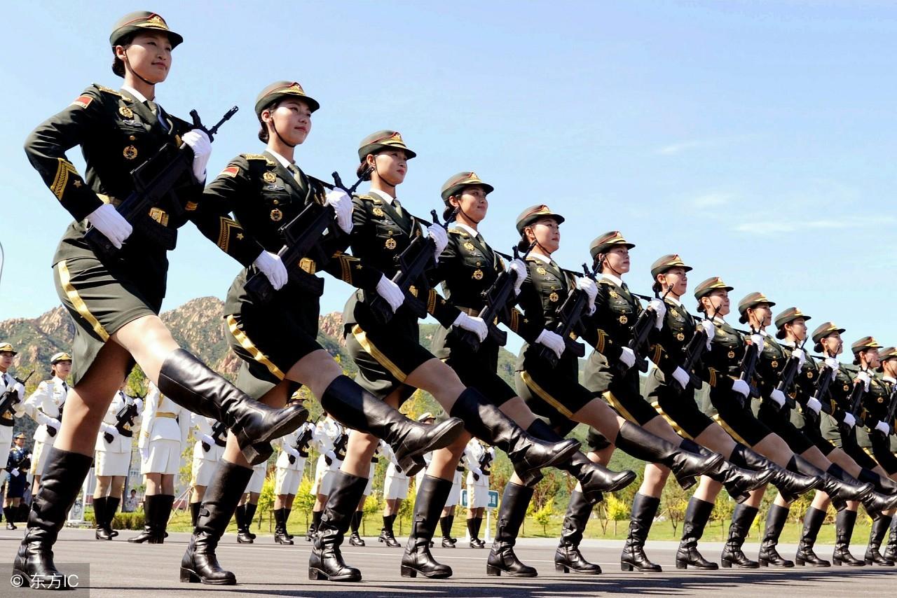 飒爽英姿与坚韧精神