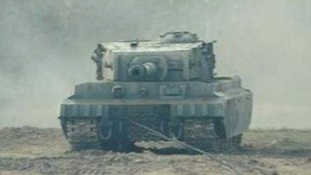 揭秘白色虎式驾驶员的身份与传奇故事，揭秘白色虎式驾驶员身份与传奇之旅