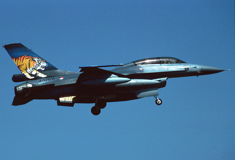 通用战斗机,空中力量的多面手,通用战斗机,空中力量的全方位能手