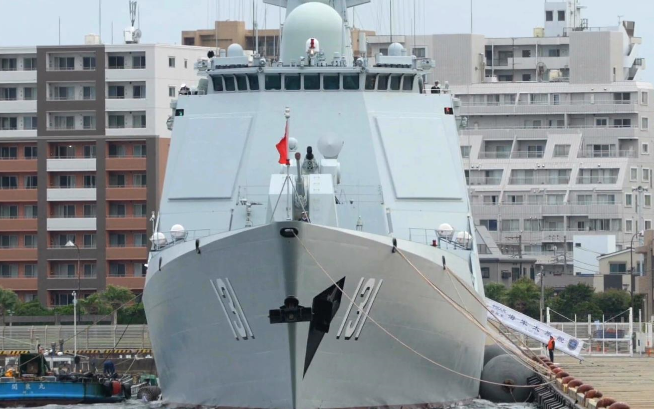 探索中国海军新篇章,揭秘中国海军首艘航母辽宁舰的俯视图,揭秘中国海军新篇章,首艘航母辽宁舰俯视图探索