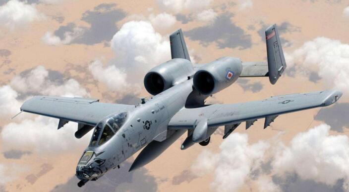 A10攻击机的名言与传奇故事,A10攻击机的名言与传奇,铁血传奇的飞行传奇故事