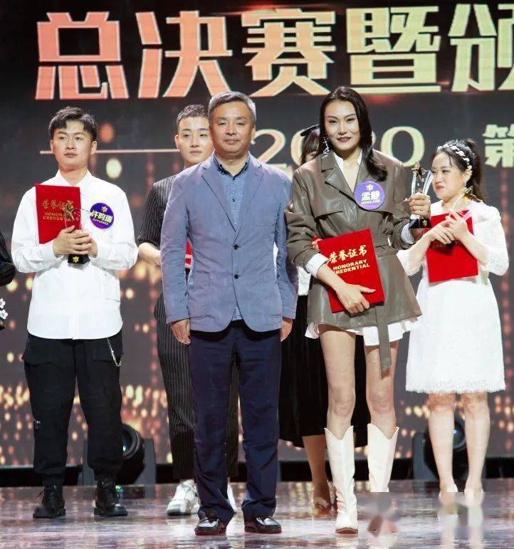 许婉与袁圣晰的关系探究,许婉与袁圣晰关系深度探究