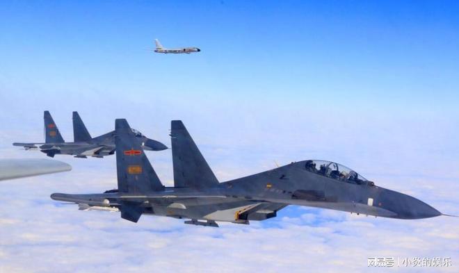 解放军24小时内6艘次军舰,展现国家力量的速度与决心,解放军军舰密集行动,国家力量的速度与决心展示