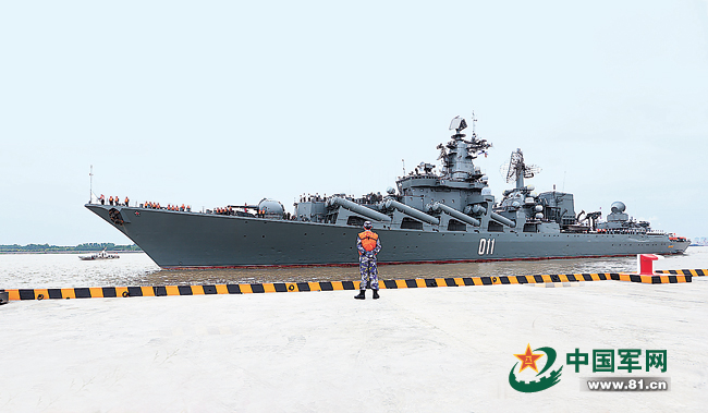 瓦良格号导弹巡洋舰纸模型,探索军事模型的世界,瓦良格号导弹巡洋舰纸模型,军事模型世界的探索之旅