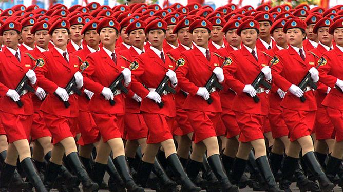 中国女兵与红色军装的荣耀,中国女兵的红色军装荣耀