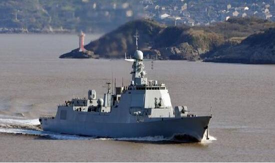 中国海军的两大骄傲,155军舰与052D型导弹驱逐舰,中国海军的骄傲,155军舰与052D型导弹驱逐舰双璧人风采展现
