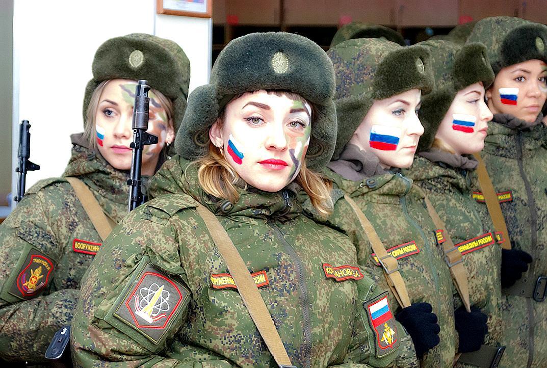 军事见识与军事事件,历史与现实的交织,军事见识与军事事件,历史与现实的深度交织