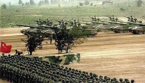 中国人民解放军第八十四集团军，英勇无畏，忠诚担当，中国人民解放军第八十四集团军，英勇无畏，忠诚担当的战士