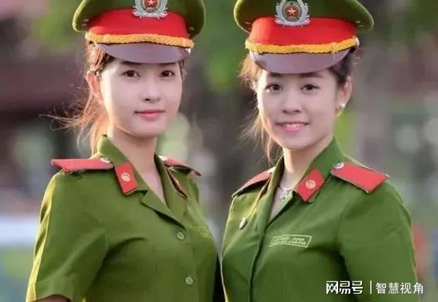 中国女兵在越南,图片背后的暴行真相,中国女兵在越南,图片揭示暴行真相