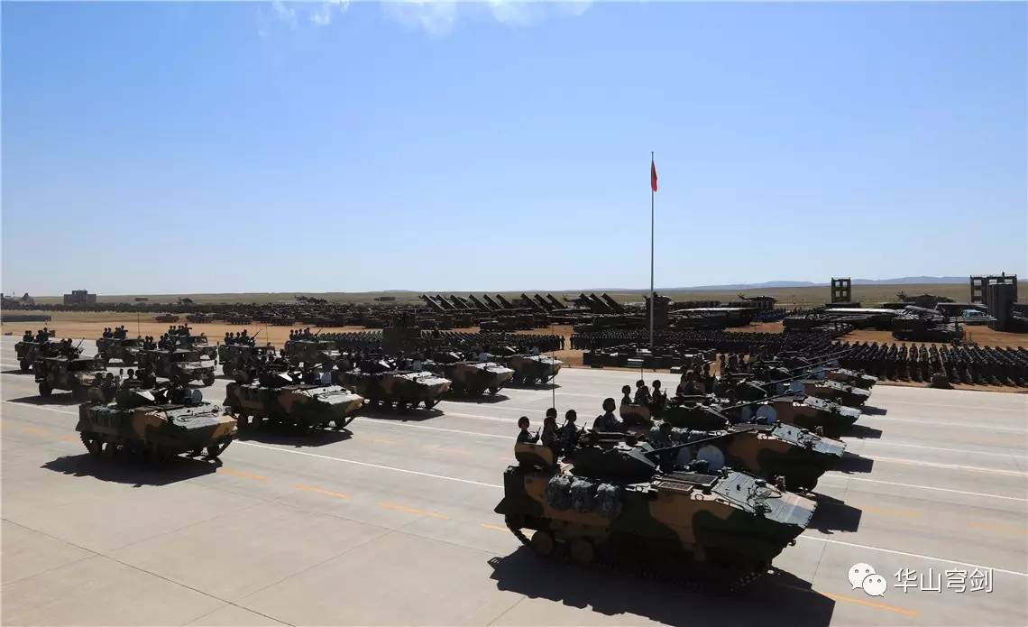 朱日和阅兵，震撼的力量展现，朱日和阅兵，力量展现震撼人心
