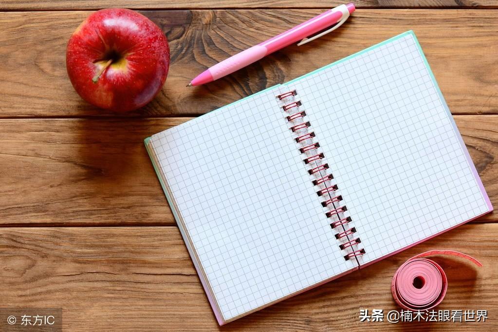 制作航空母舰模型，纸艺的魅力展现，纸艺展现航空母舰模型魅力