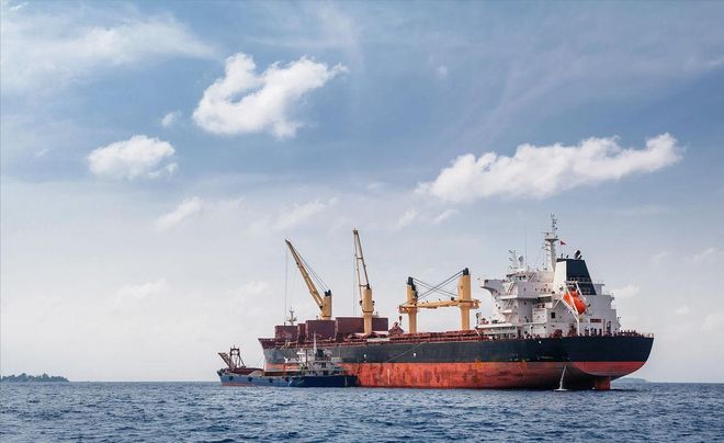 半潜船船员工资，深入探究与解析，半潜船船员工资深度解析与探讨