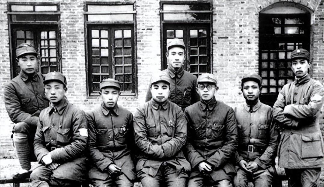 海南岛战役,揭秘指挥者的传奇故事,海南岛战役揭秘,指挥者的传奇故事