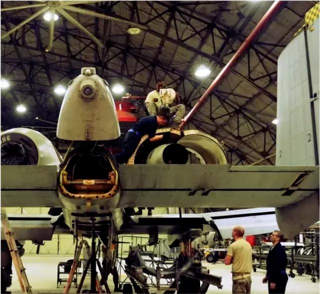 关于A-10攻击机服役数量的探讨，A-10攻击机服役数量解析