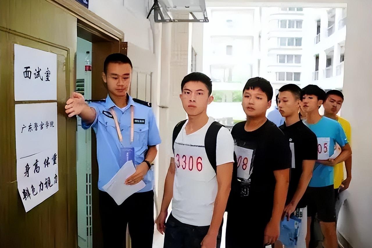 关于2022年春季征兵政审新规定的深度解读，2022春季征兵政审新规定深度解读与分析