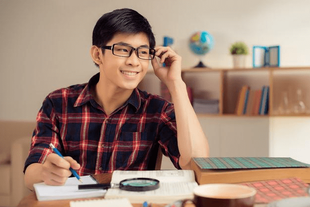 海峡两岸的八点半之夜,共赏文化盛宴,海峡两岸共赏八点半之夜的文化盛宴