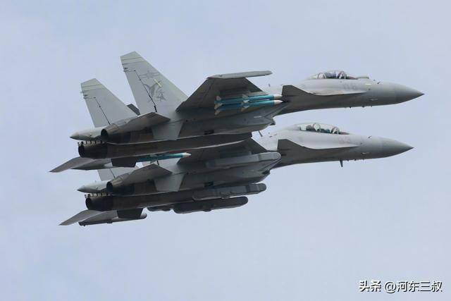 歼-15D与美国运军控制，事实与真相的探讨，歼-15D与美国运军控制，事实与真相的深度探讨