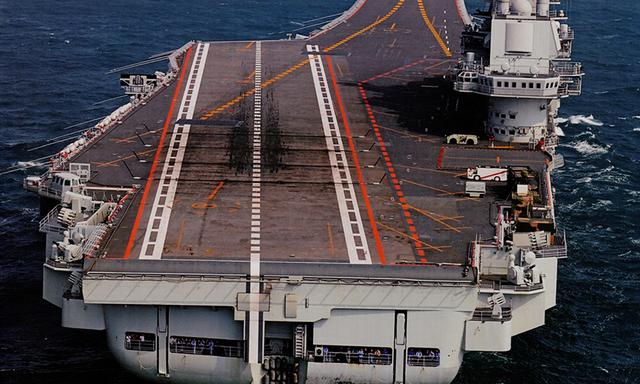 中国用瓦良格号航母的甲板做什么,深度探讨与解析,瓦良格号航母甲板用途深度探讨与解析