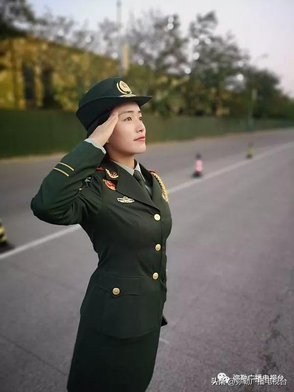 国庆大阅兵视频片段,展现国家力量与荣耀,国庆大阅兵展现国家力量与荣耀瞬间回顾视频片段