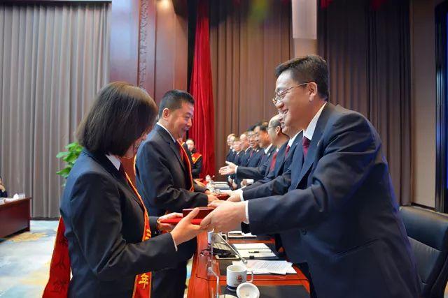 共和国勋章,致敬八位卓越人物,共和国勋章,致敬八位卓越人物的荣耀时刻