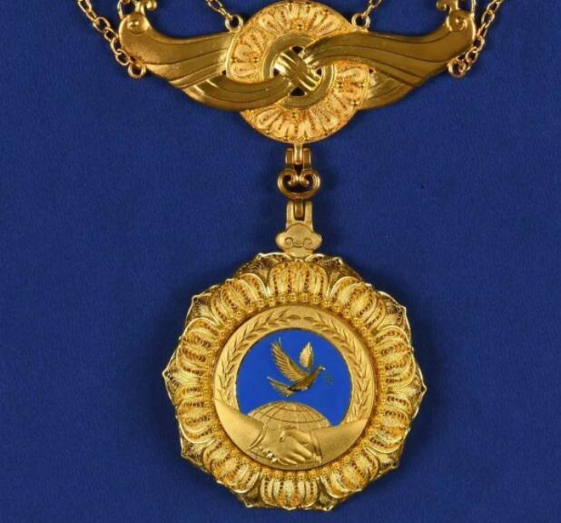 共和国勋章,致敬八位卓越人物,共和国勋章,致敬八位卓越人物的荣耀时刻