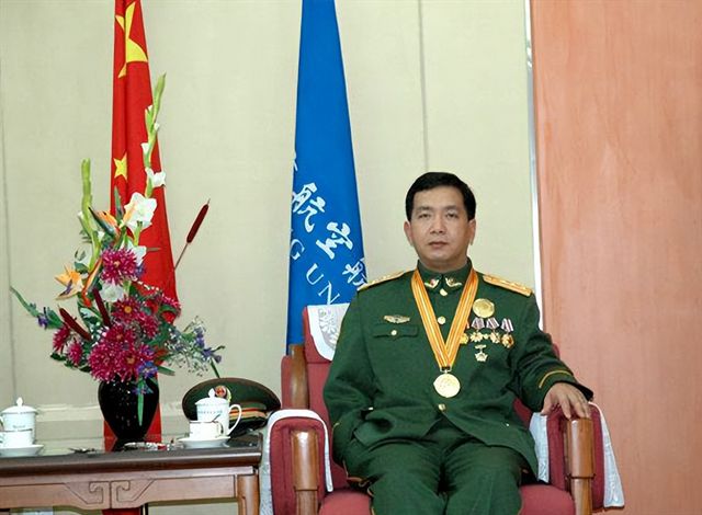 丁晓兵，铁血军人的荣耀与担当，丁晓兵，铁血军人的荣耀与担当——铁血战士的荣耀岁月