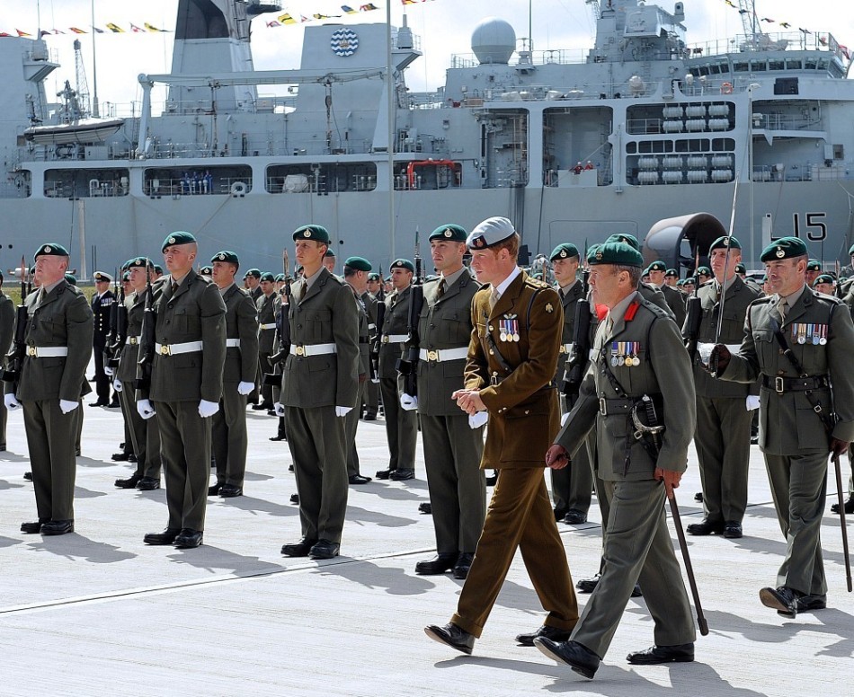 海军检阅图片高清,展现荣耀与力量,海军检阅高清图片展示,荣耀与力量的彰显