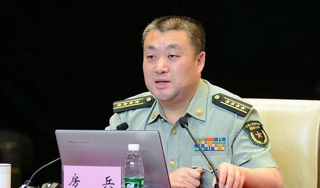 中国的军事评论员，时代的观察者与思考者，中国军事评论员，时代观察与思考的先锋