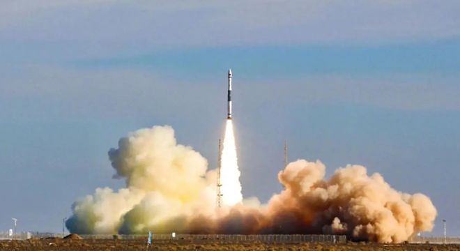 揭秘A-10攻击机的空战能力,能否发射空空导弹?,揭秘A-10攻击机的空战实力,能否发射空空导弹探究竟?