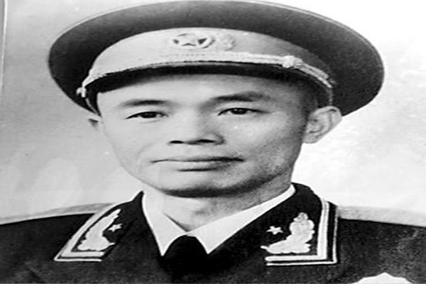 钟伟少将,铁血军魂的杰出代表,钟伟少将,铁血军魂的杰出典范