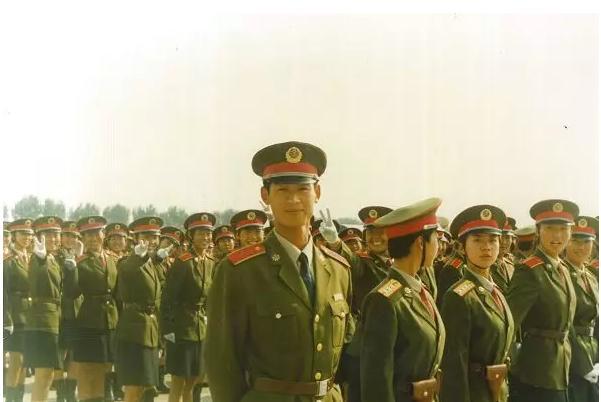 阅兵第一个方队,展现国家力量与荣耀,阅兵首阵展现国家力量与荣耀