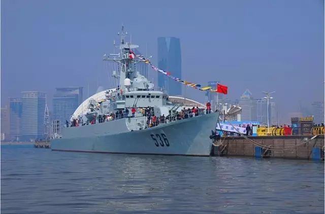 重磅!我国海军新成员——南京舰正式入列,开启新篇章,南京舰正式入列,中国海军开启新篇章