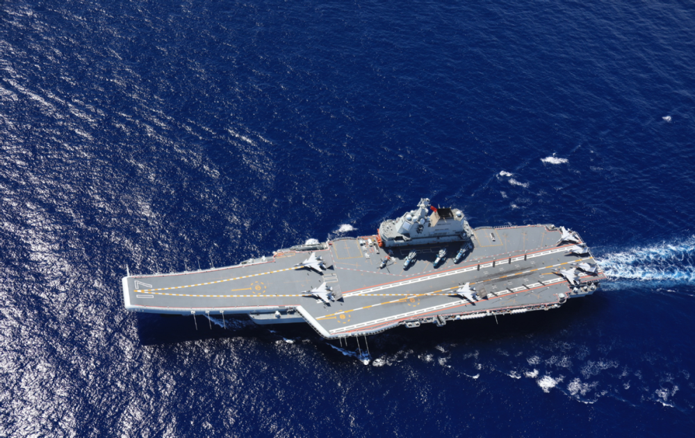 重磅!我国海军新成员——南京舰正式入列,开启新篇章,南京舰正式入列,中国海军开启新篇章